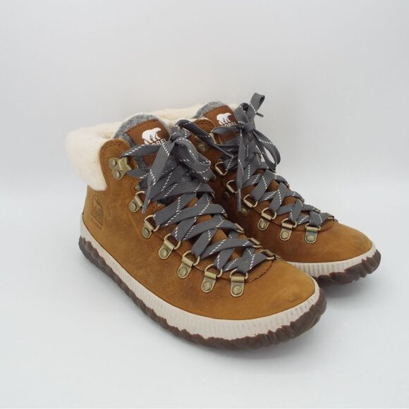 Sorel Out N About NL3404-286 Tan Leather Faux Fur Waterproof Booties Size 6.5 - Picture 1 of 10